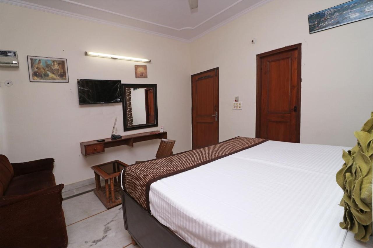 Hari Villa Residency --Near Noida Indoor Stadium Extérieur photo